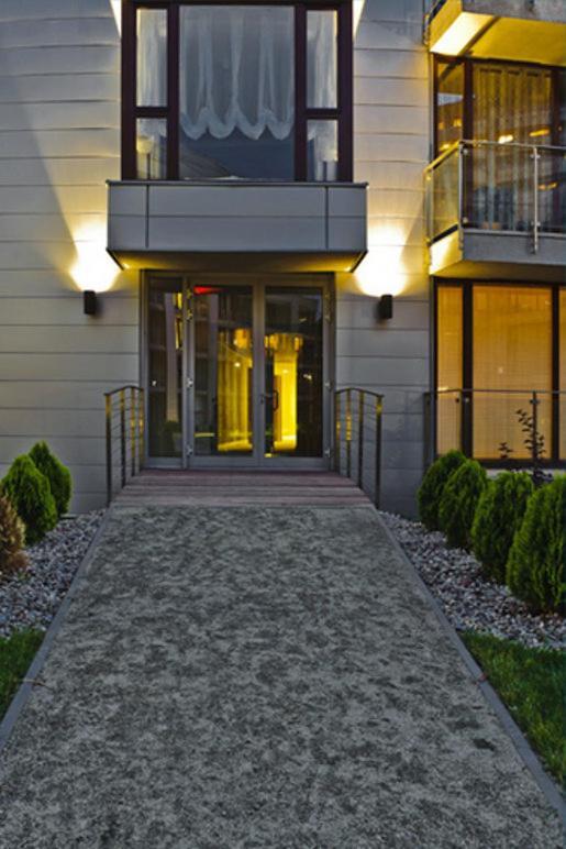 Triton Park Accommodation By P&O Serviced Apartments Warschau Exterior foto